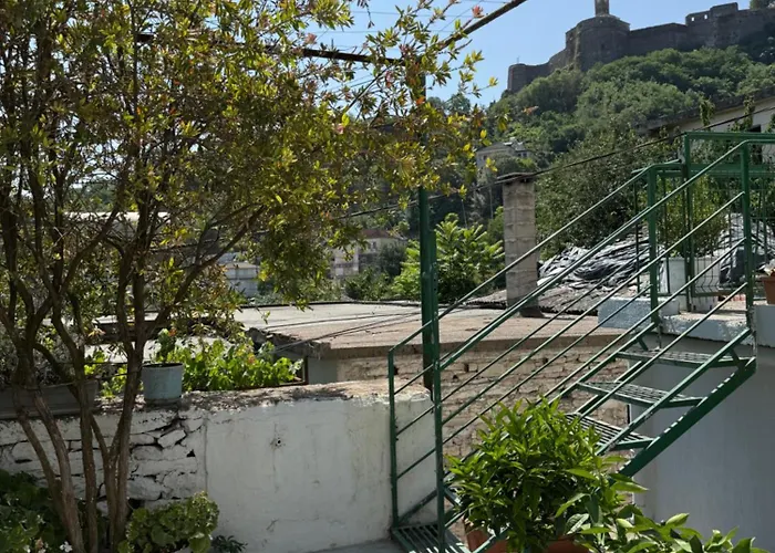 Te Ajdini Pensionat Gjirokastër