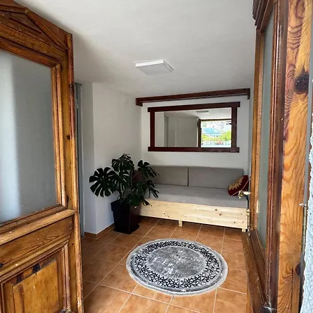 Te Ajdini Gasthof Gjirokastër