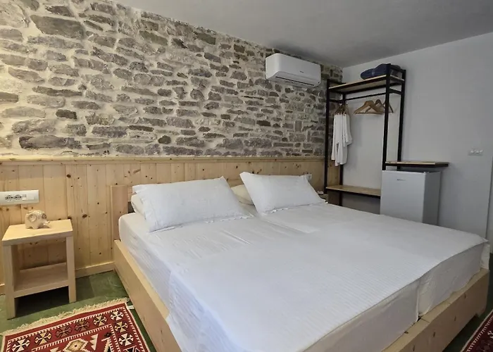 Te Ajdini Vendégház Gjirokastra