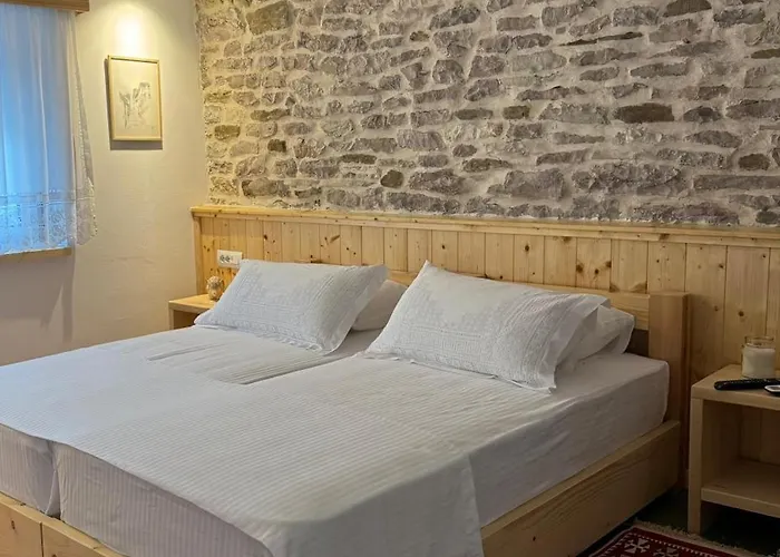 Te Ajdini Vendégház Gjirokastra